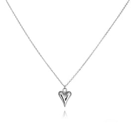 Culturesse Lavinia Classic Love Heart Pendant Necklace (Silver)