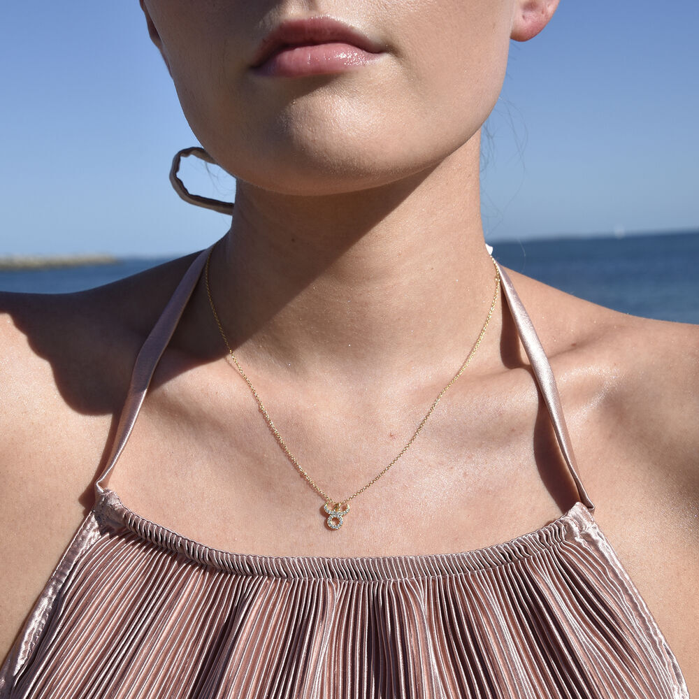 Culturesse Taurus Diamante Pendant Necklace (Gold)