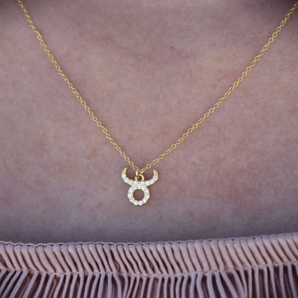 Culturesse Taurus Diamante Pendant Necklace (Gold)