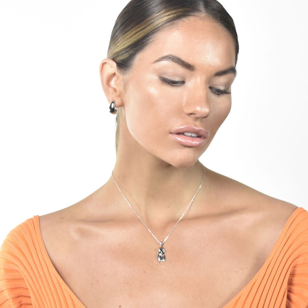 Culturesse Eros Body Art Pendant Necklace (Silver)