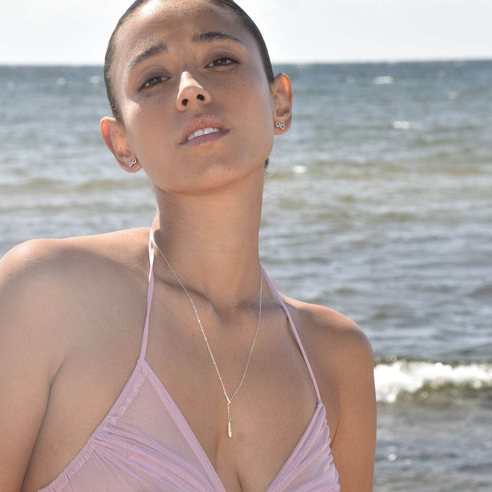 Culturesse Priscilla Modern Fine Drop Necklace (Silver)