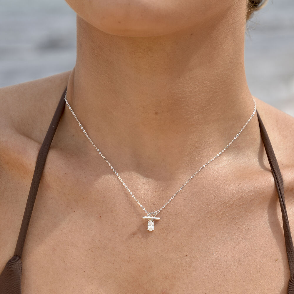 Culturesse Bjarne Zircon Toggle Pendant Necklace (Silver)