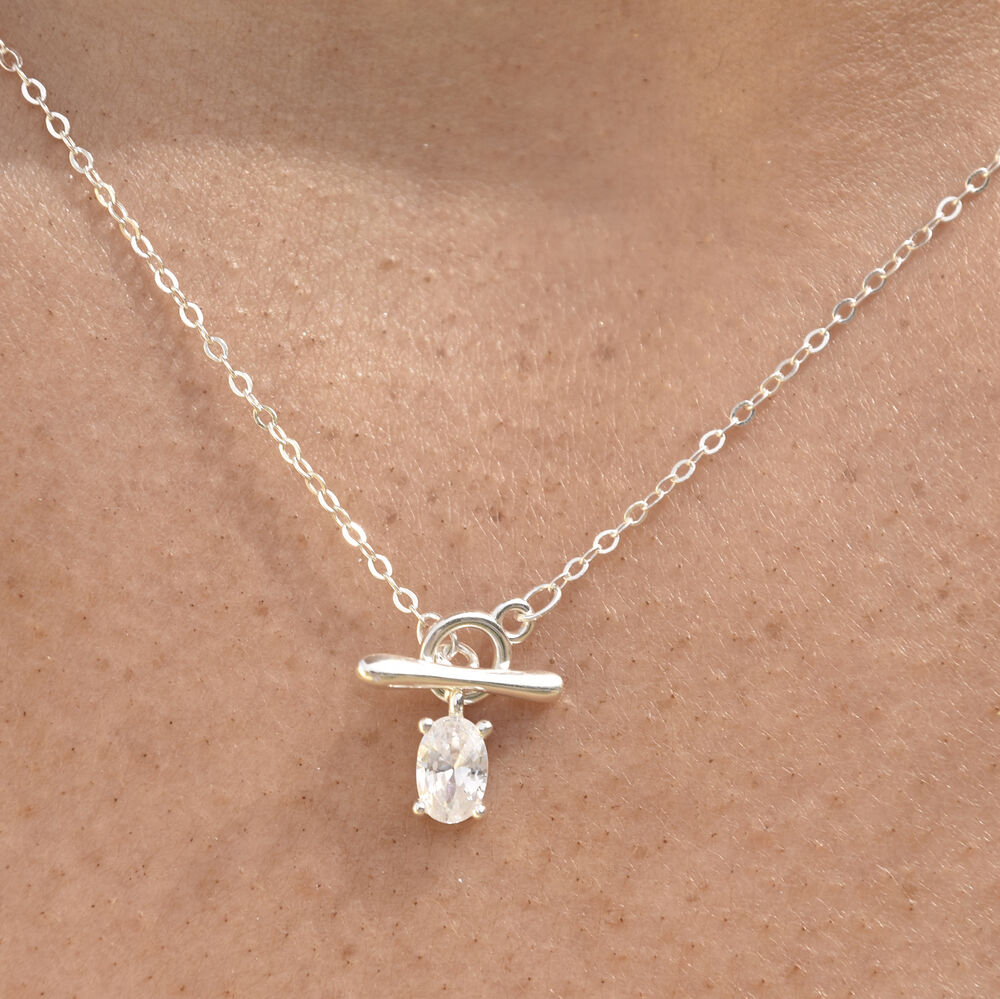 Culturesse Bjarne Zircon Toggle Pendant Necklace (Silver)