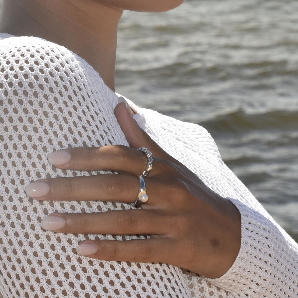 Culturesse Love Is All Around Artisan Open Ring (Silver)