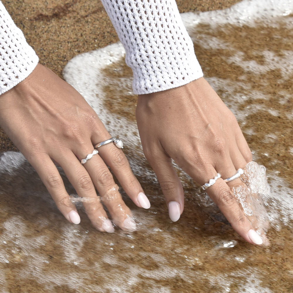 Culturesse Love Is All Around Artisan Open Ring (Silver)