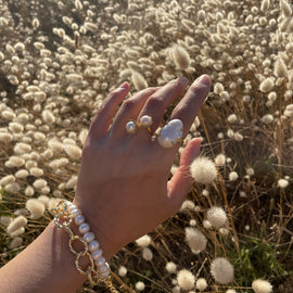 Culturesse Jaquetta 24K Baroque Pearl Open Ring
