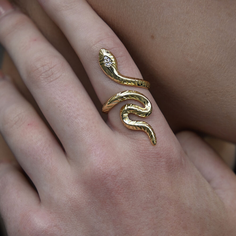 Culturesse Blythia Sculptural Serpent Open Ring (Gold)