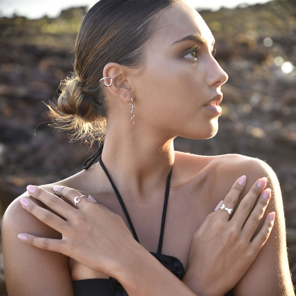 Culturesse Elvie Artisan Bow Open Ring (Silver)