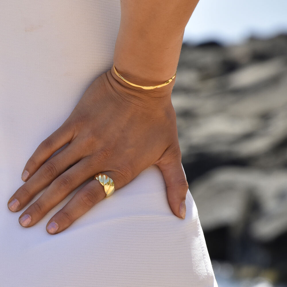 Culturesse Aveline Gold Vermeil Croissant Open Ring