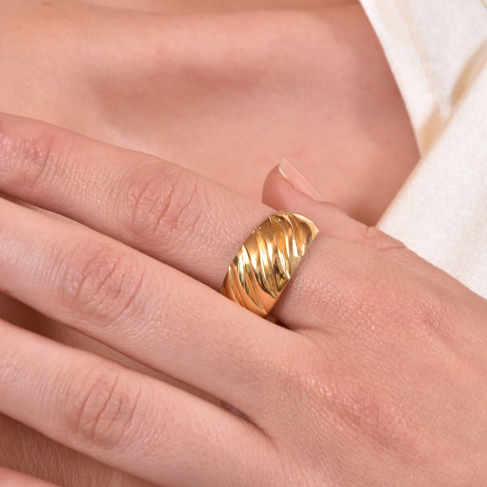 Culturesse Lux Gold Vermeil Croissant Open Ring