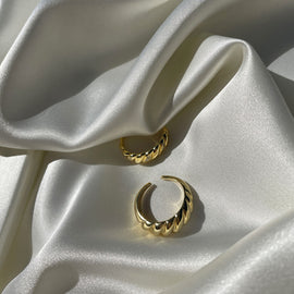 Culturesse LaBelle Gold Vermeil Twisted Open Ring