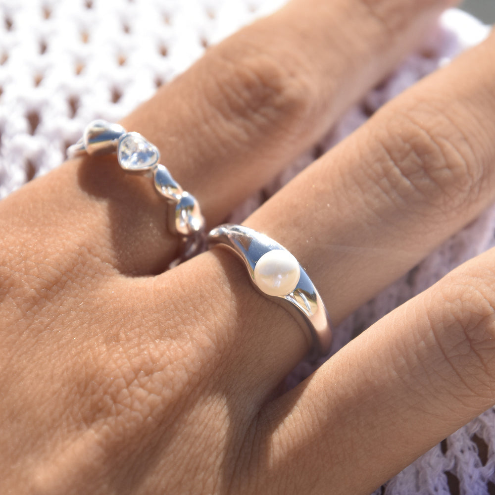 Culturesse Adalene Simplicity Pearl Open Ring (Silver)